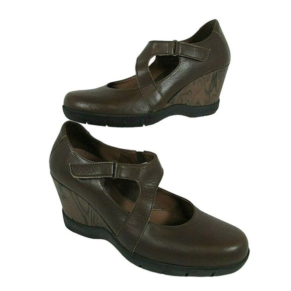 Sanita Matilda Mary Jane Clogs Brown Leather Womens Wedge Heel Ankle Strap Sz 5. - Picture 1 of 8